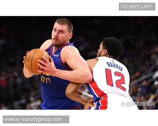 约基奇上半场表现抢眼砍下21分5篮板4助攻助球队苦苦支撑